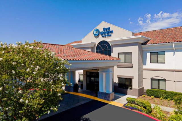 Best Western Valencia/Six Flags Inn & Suites - California