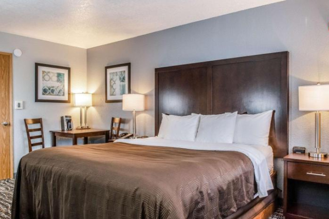 Humboldt Bay Clarion Hotel - California