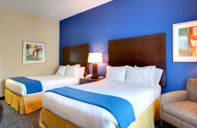 Lake Elsinore Holiday Inn Express & Suites - California