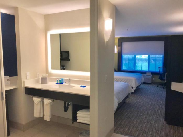 Holiday Inn Express & Suites Tracy - California