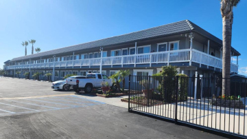The Grove at Pismo Beach