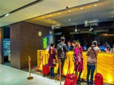 Jinjiang Inn Select Nanjing Road Pedestrian Street Hotel (Formerly Dongya Hotel) - Shanghai