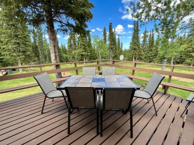 Denali Natl Park 3 Bedroom Home on 5 Acres, hiking and wildlife - Alaska