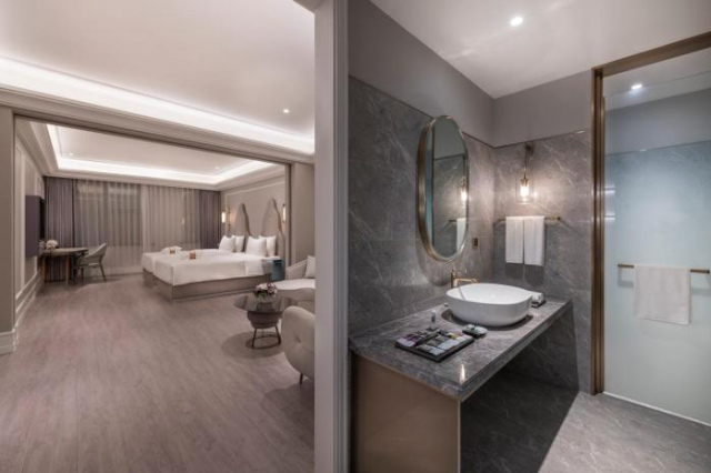 Mercure Shanghai Yu Garden On the Bund - 5 mins taxi to Nanjing Road and Bund - Shanghai