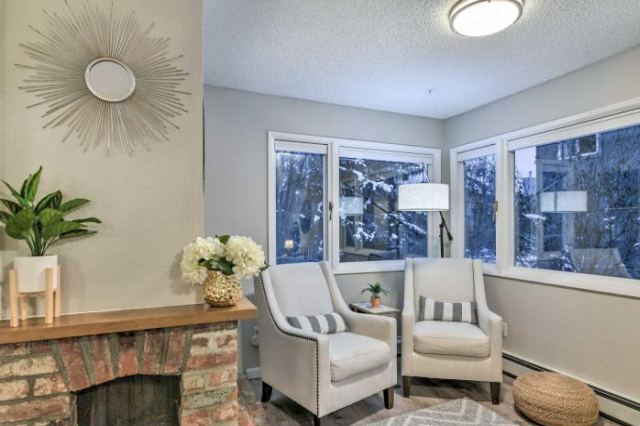 Modern Anchorage Apartment Near Hospitals! - Alaska