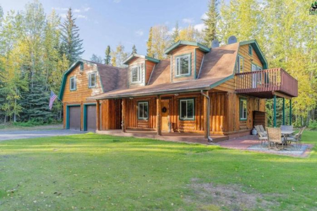 Bears Lodge with Aurora Views Dogs Welcome - Alaska