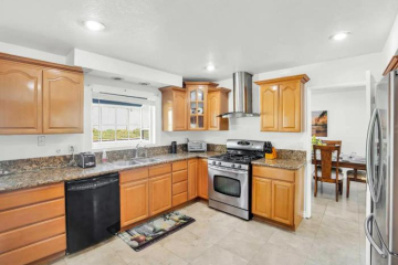 Large Family Home - Only 20 mins from Disneyland