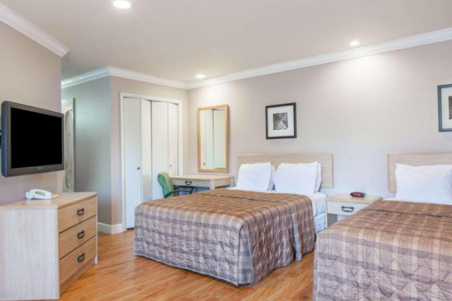 Days Inn by Wyndham San Francisco S/Oyster Point Airport - South San Francisco