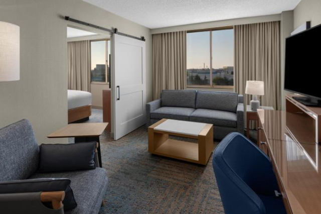 Biltmore Suites Hotel - Savannah