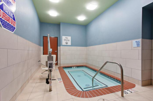 Holiday Inn Express & Suites Oakland - Airport, an IHG Hotel - San Antonio