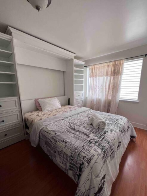 Beautiful 6 Bedroom 3 Bath Home in Oakland 20 Minutes from SF Downtown - San Antonio