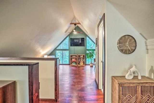 NEW! Peaceful Oak Haven Cabin near Yosemite - Monterey