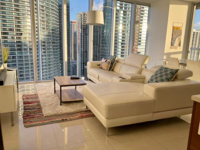 IconBrickell Tower 3 W Residences - Flagstaff