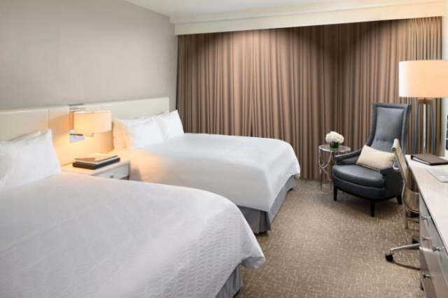 Fontainebleau Hotel Miami Beach - Flagstaff