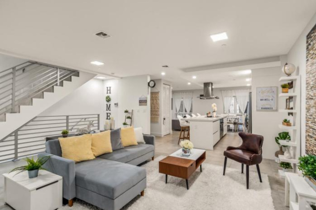 Romantic 3BD House/Rooftop,BBQ, Hot Tube - Flagstaff