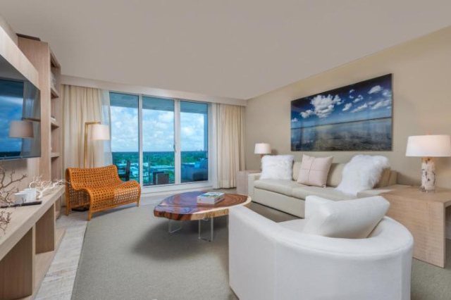 Luxurious Private Condo at 1 Hotel & Homes -1127 - Flagstaff