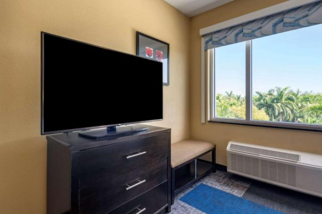 Cambria Hotel Fort Lauderdale Airport South Cruise Port - Carmel