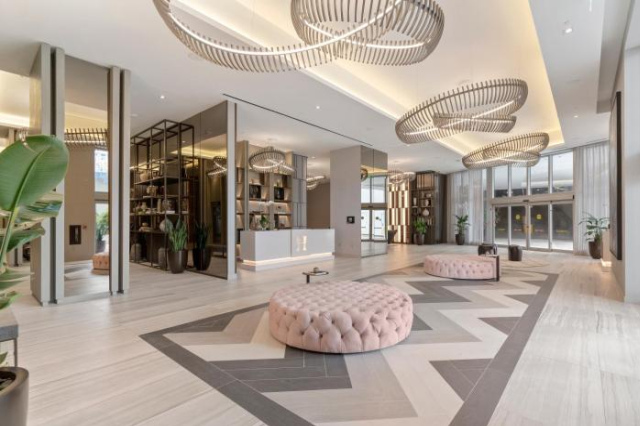 Luxurious Hyde Beach House Apartments - 卡梅爾
