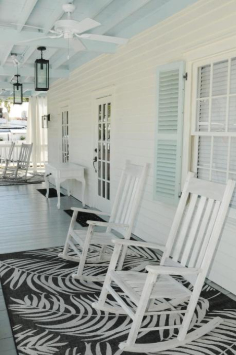The Porch on Frances Inn - Adults Exclusive - Page