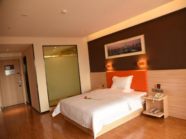 7Days Premium Chongqing Baishiyi Hot Spring Capital Branch - Chongqing