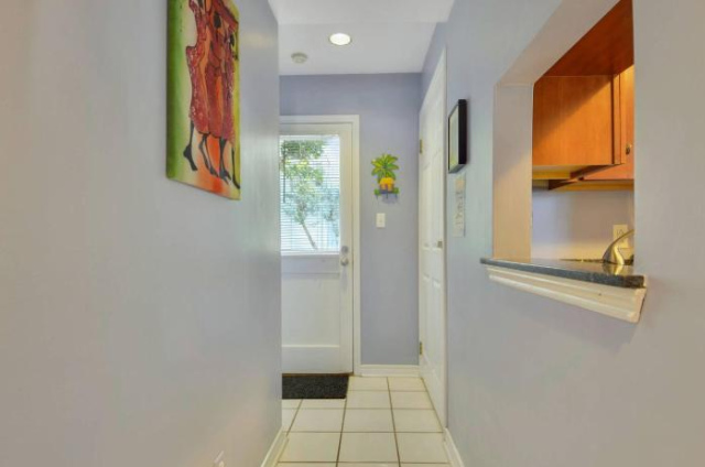 Lavender Jungle by AvantStay Great Location w Patio Shared Pool Week Long Stays Only - Page