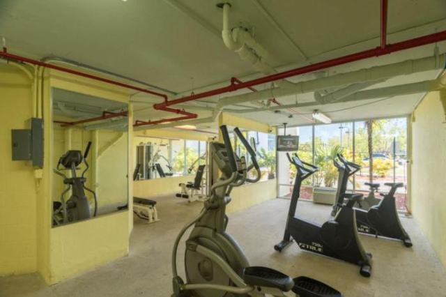 Sunrise Suites Bonaire Suite #210 - Page