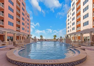 Clearwater Beach Resort Apartment with Oceanview