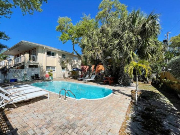 MySunsetView 6 Unit2A 1bed 1bath with Pool 3min to Beach