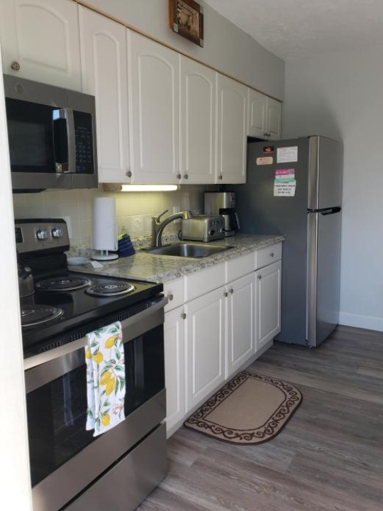 Five Palms Suite 203 - Daily - Weekly - Monthly - Morro Bay