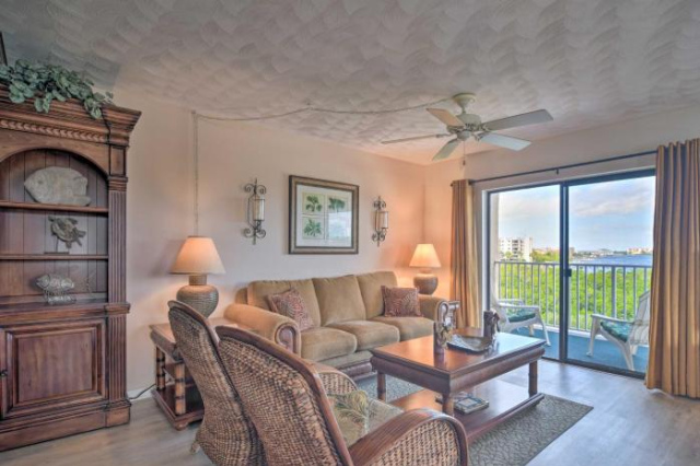 Indian Shores Condo with Pool, Dock and Beach Access! - Morro Bay