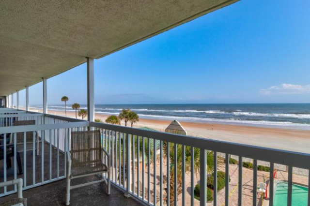 Oceanfront with Kitchen and Wifi Sleeps 6 - 查塔努加