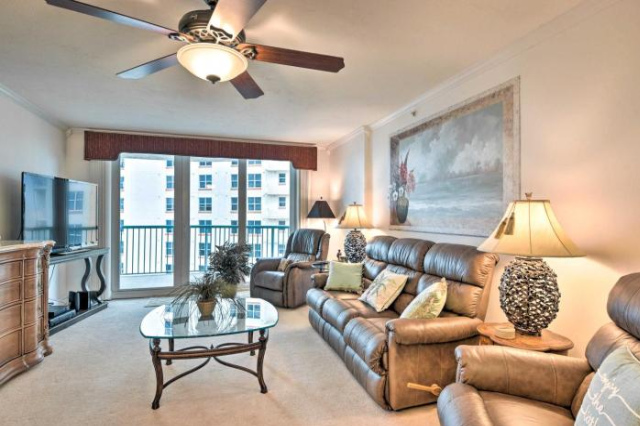 Daytona Beach Resort Condo with Private Balcony! - 查塔努加