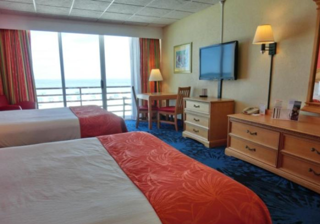 Dolphin Beach Resort - Cambria