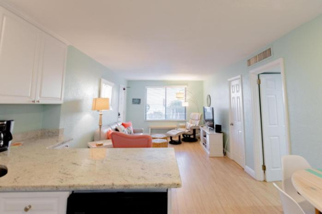 Expansive Gulf Views, Fully Remodeled, 2 Bedrooms - Cambria