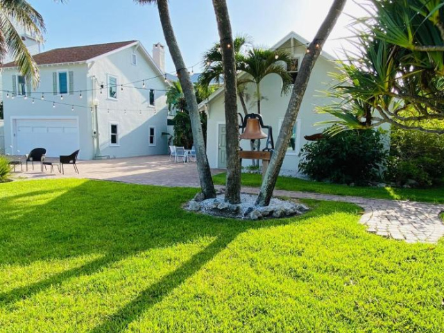 Historic Downtown Pass A Grille Beach 15K Sq Ft! - Cambria