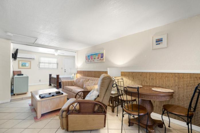 The Palms 9 - Cambria