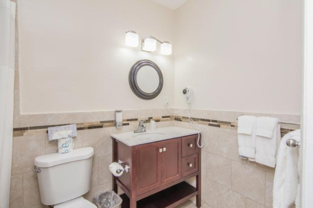 Naples Fairway Hotel - Niagara Falls