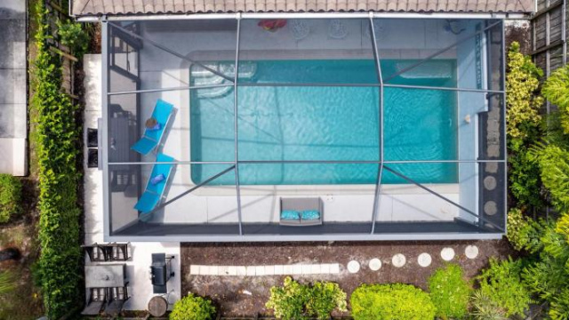 Modern Naples Beach Home - Private Heated Pool - Pets - Niagara Falls