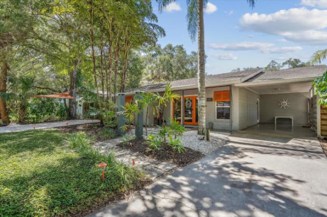 Sarasota Bungalow with Heated Pool and Backyard Oasis - 奧蘭多