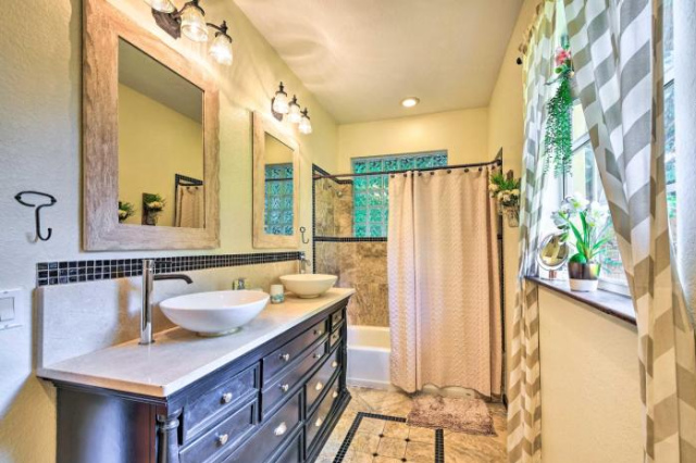 Sarasota Home with Pool about 5 Miles to the Beach! - Orlando