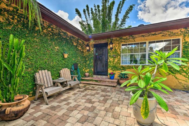 Sarasota Home with Pool about 5 Miles to the Beach! - Orlando
