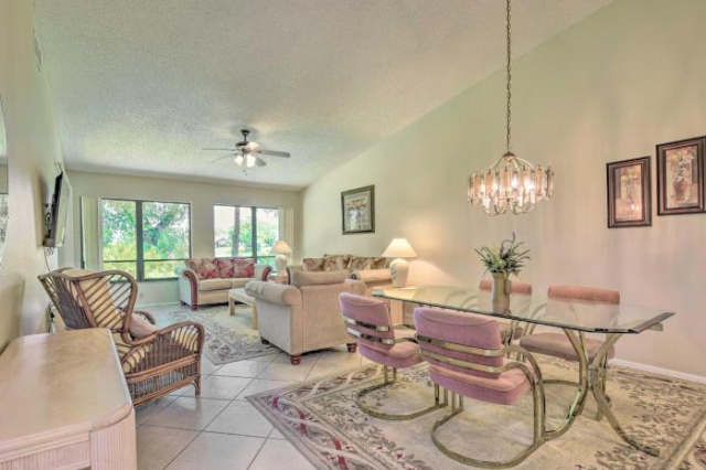 Sunny Sarasota Villa with Lanai Less Than 5 Mi to Beach - Orlando