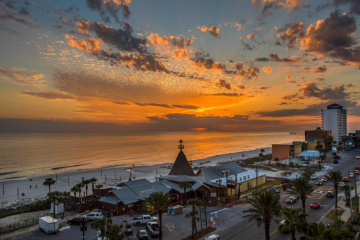 Luxe PCB Condo with Stunning Sunsets and Beach View!