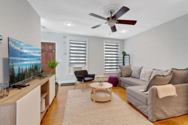 Stylish Rowhome-Fishtown-Near Shops - Pigeon Forge