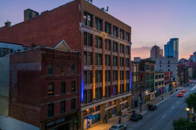 FRONTDESK 1014 Fifth Ave Apts Uptown Pittsburgh - 加特林堡