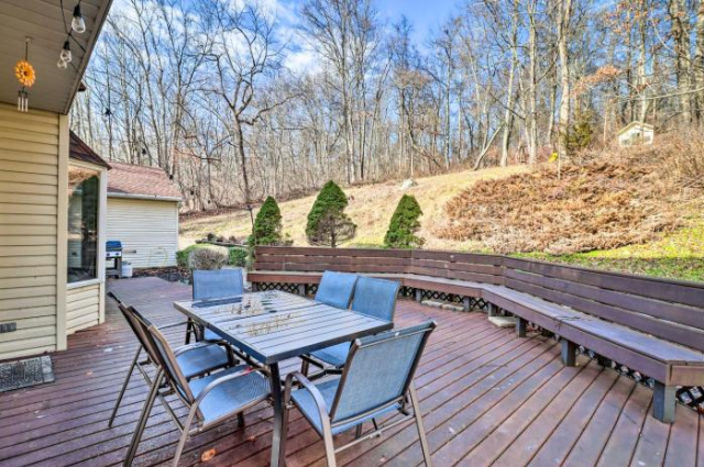 Spacious Columbia Home about 9 Mi to Water Gap! - Bushkill