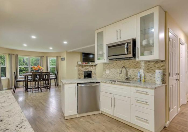 2900sqft Home Near Kalahari Resort, Lake and Pool with Game Room - Canadensis