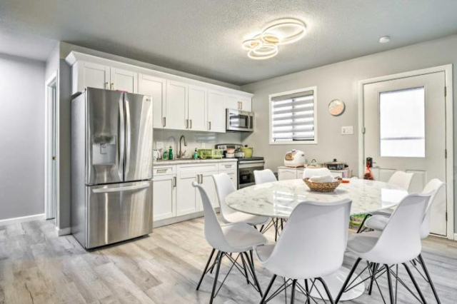 Pet-Friendly Poconos Vacation Rental! - Canadensis