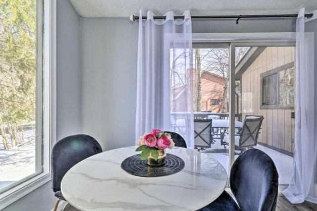 Pocono Home Rental Near Tobyhanna State Park! - 卡納登西斯