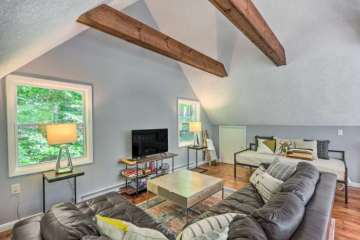 Poconos Home with Fire Pit and Resort Amenities!